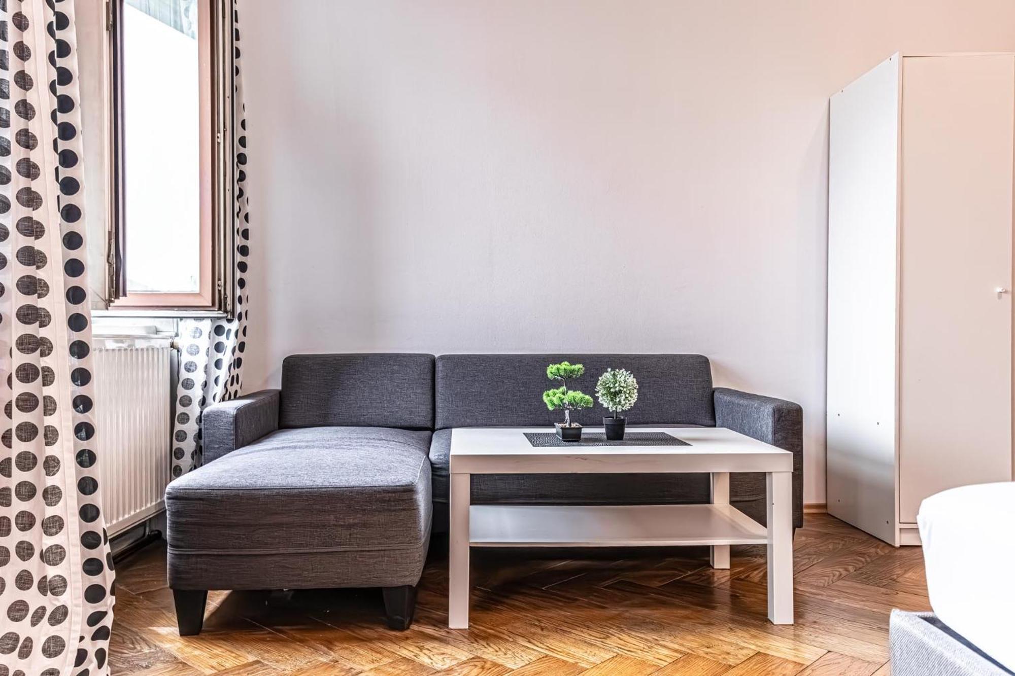 Lovely 1Br Apt. Near Akh Hospital Vienna Esterno foto